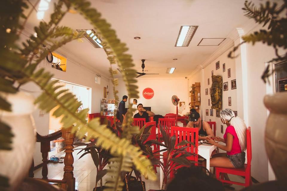 Latinos Hostel 시엠리아프 외부 사진