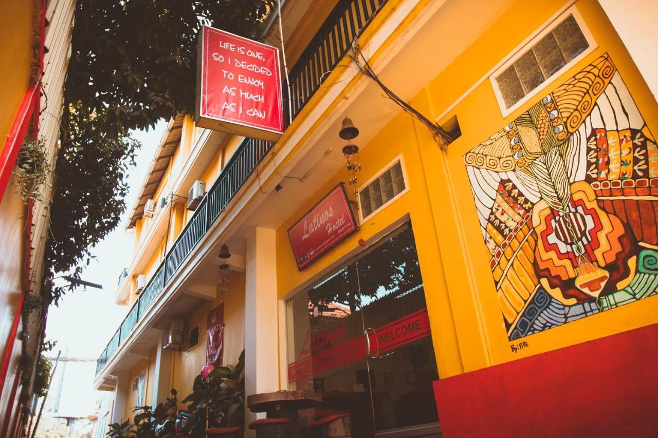 Latinos Hostel 시엠리아프 외부 사진
